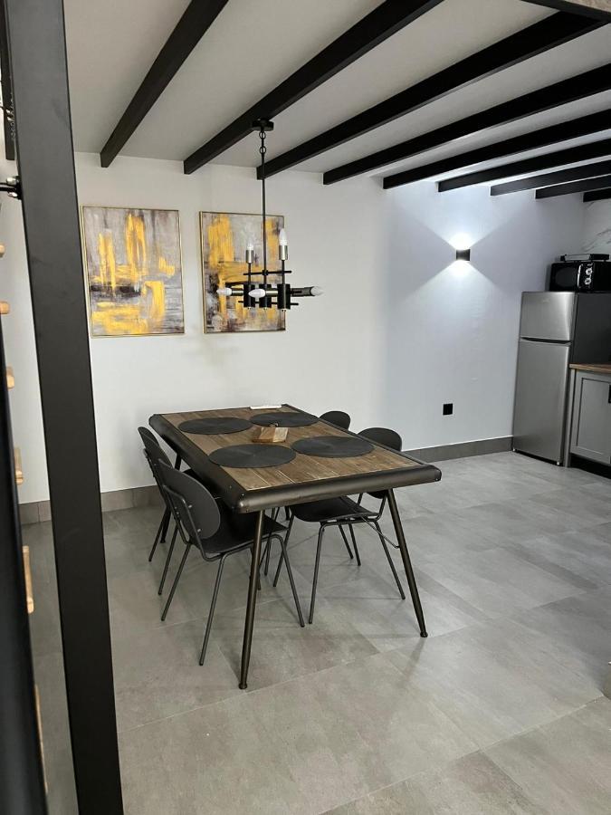 Apartamentos La Chimenea เมรีดา ภายนอก รูปภาพ