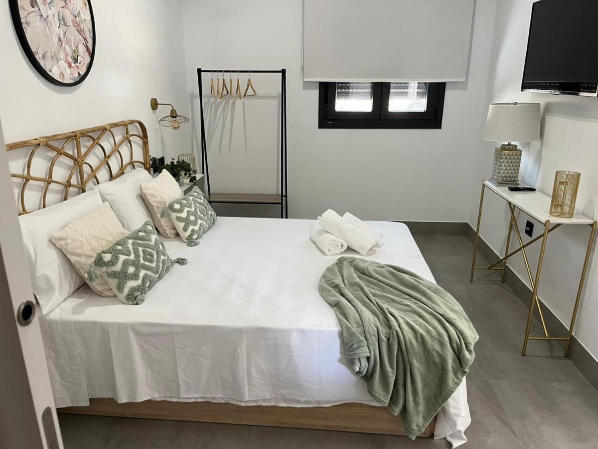 Apartamentos La Chimenea เมรีดา ภายนอก รูปภาพ